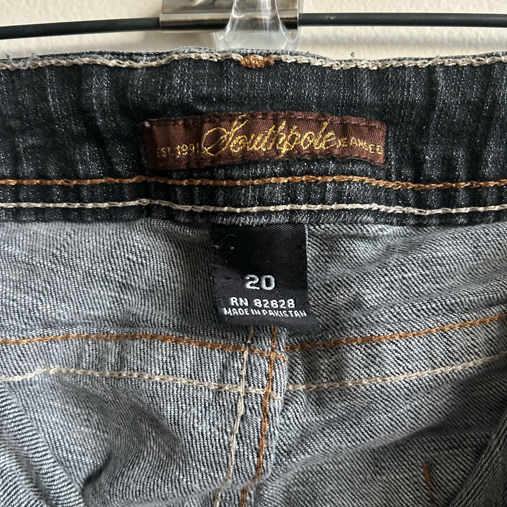 South Pole Women’s Mid-Rise Dark Wash Bootcut Jeans 20 - Picture 3 of 6